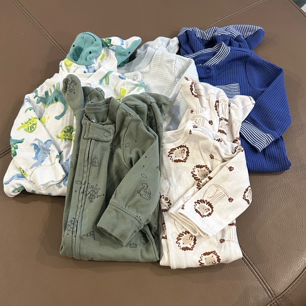 Bundle of 5 Carter's Footies